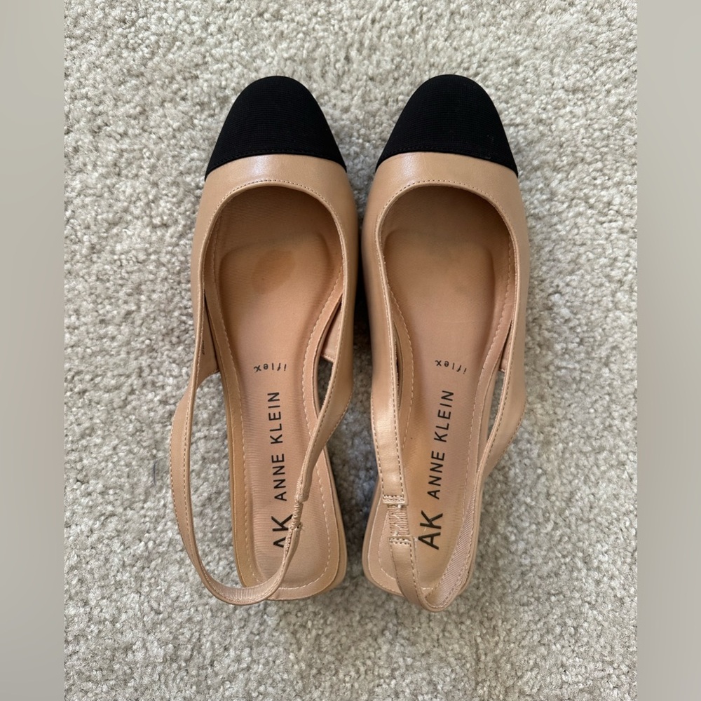 Chaya Womens Faux Leather Pointed Toe Slingbacks
